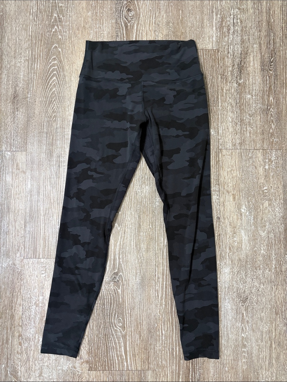 Lululemon Align Pant 28"
Heritage 365 Camo Deep Coal Multi